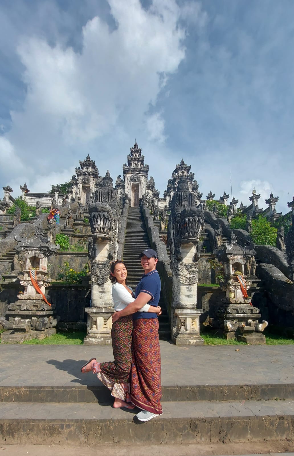 East Bali: Lempuyang Gates of Heaven — guests enjoying the tour experience