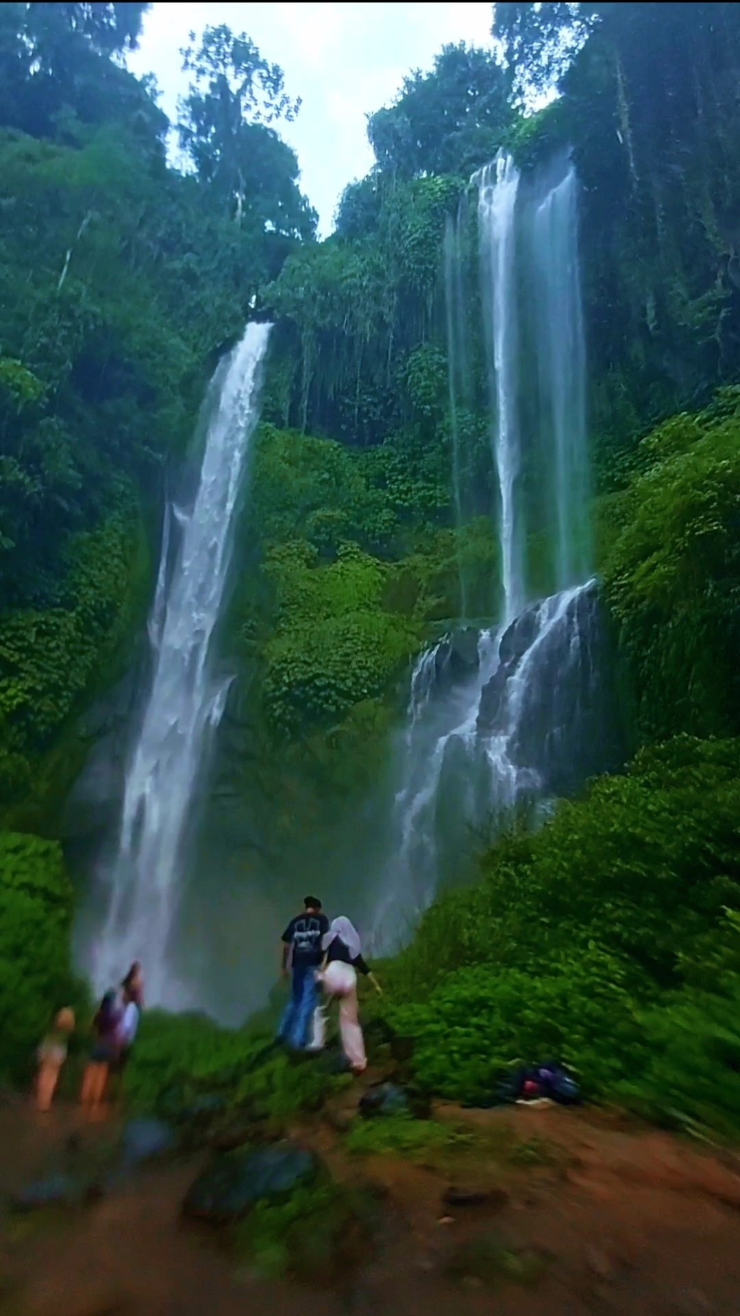 North Bali: Sekumpul & Ulun Danu