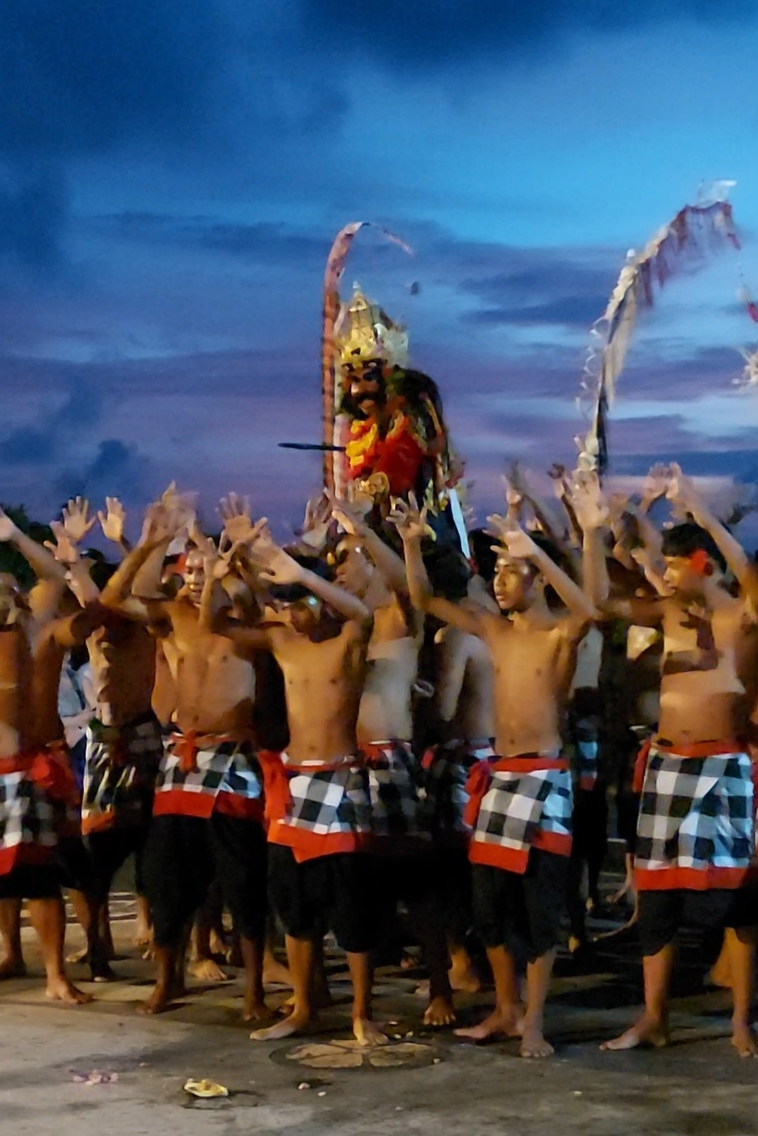 Uluwatu Temple & Kecak Fire Dance — photo 5